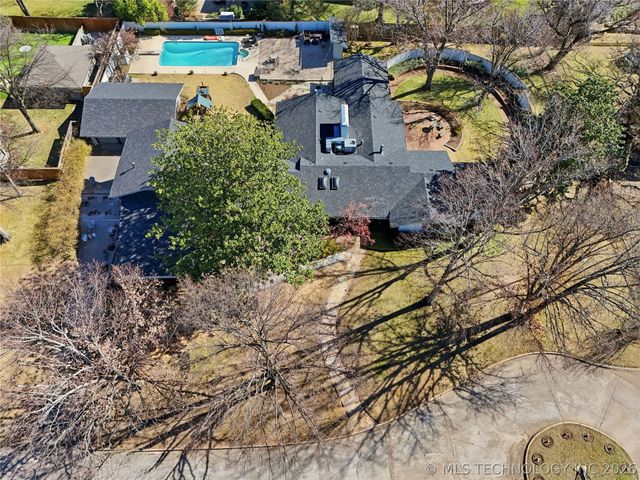 4123 S Victor Court, Tulsa, OK 74105