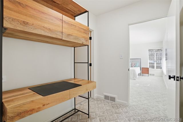 4123 S Victor Court, Tulsa, OK 74105