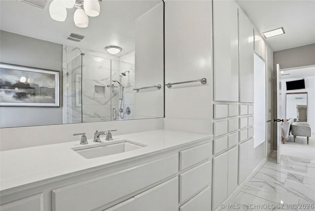 4123 S Victor Court, Tulsa, OK 74105