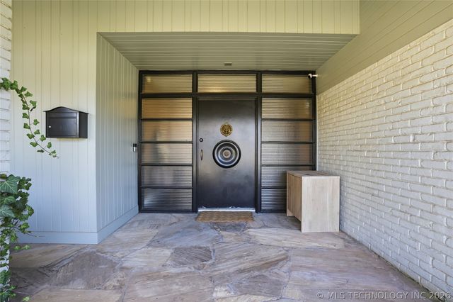 4123 S Victor Court, Tulsa, OK 74105