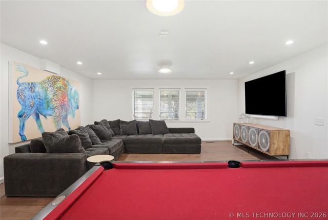 4123 S Victor Court, Tulsa, OK 74105