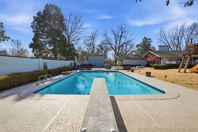 4123 S Victor Court, Tulsa, OK 74105