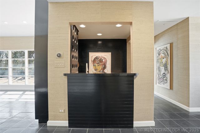 4123 S Victor Court, Tulsa, OK 74105