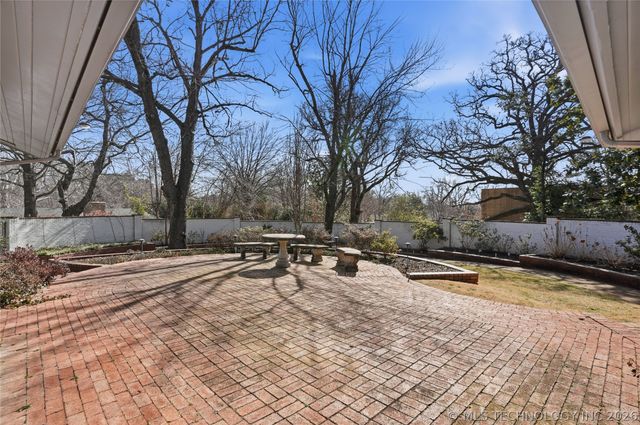 4123 S Victor Court, Tulsa, OK 74105