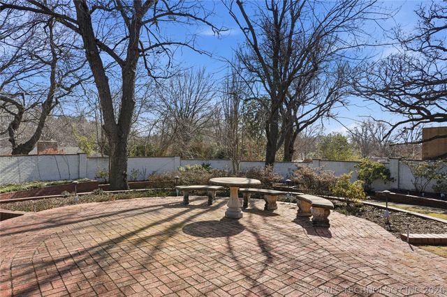 4123 S Victor Court, Tulsa, OK 74105