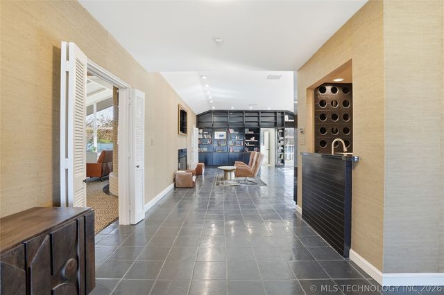 4123 S Victor Court, Tulsa, OK 74105