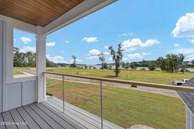 1101 Crown Pointe Drive, Hampstead, NC 28443