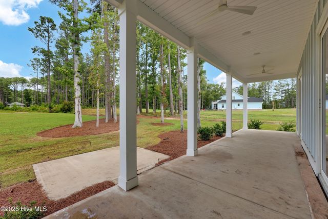1101 Crown Pointe Drive, Hampstead, NC 28443