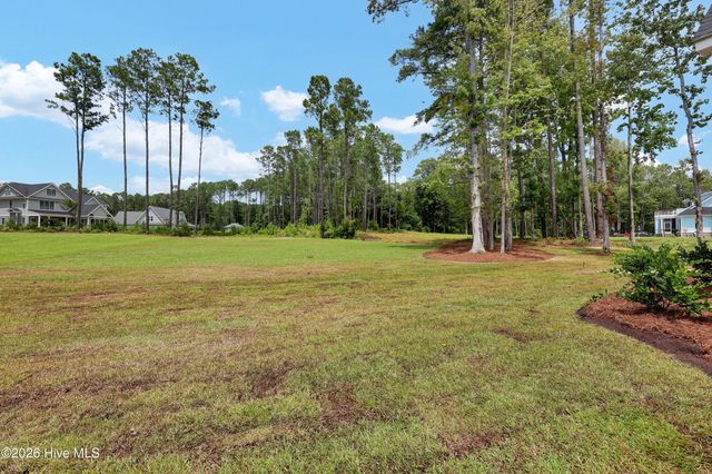 1101 Crown Pointe Drive, Hampstead, NC 28443