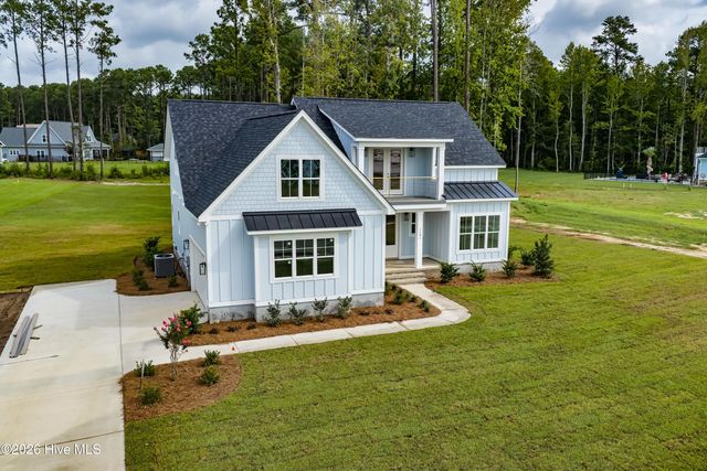 1101 Crown Pointe Drive, Hampstead, NC 28443