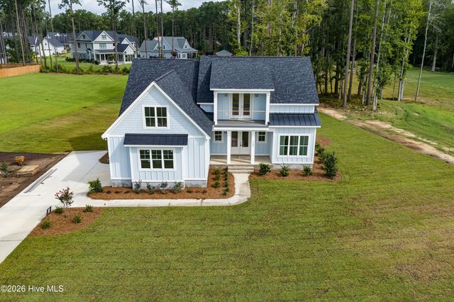 1101 Crown Pointe Drive, Hampstead, NC 28443