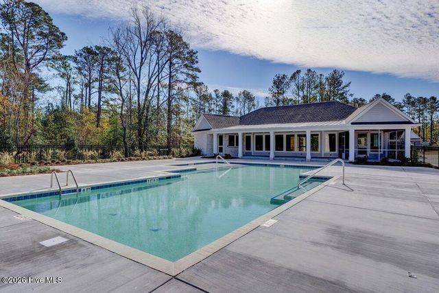 1101 Crown Pointe Drive, Hampstead, NC 28443