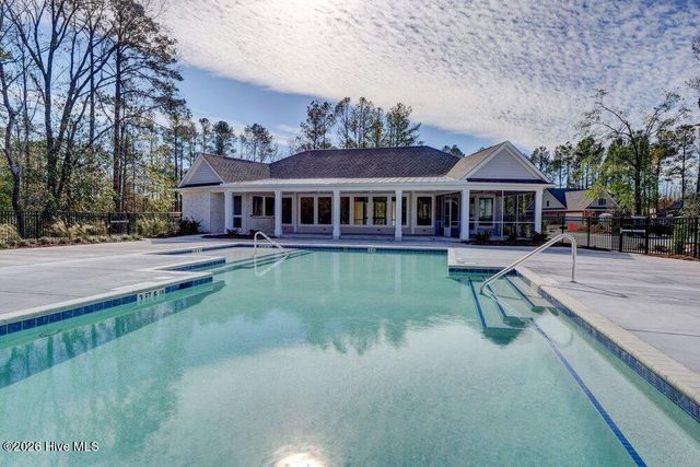 1101 Crown Pointe Drive, Hampstead, NC 28443