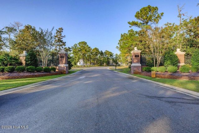 1101 Crown Pointe Drive, Hampstead, NC 28443