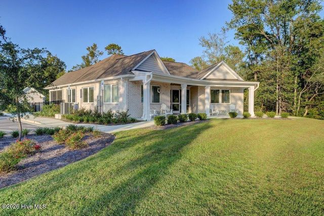 1101 Crown Pointe Drive, Hampstead, NC 28443