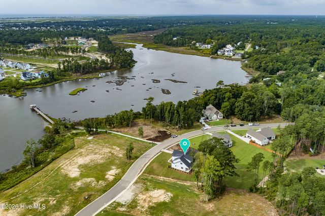 1101 Crown Pointe Drive, Hampstead, NC 28443
