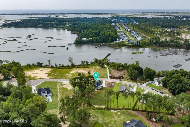 1101 Crown Pointe Drive, Hampstead, NC 28443