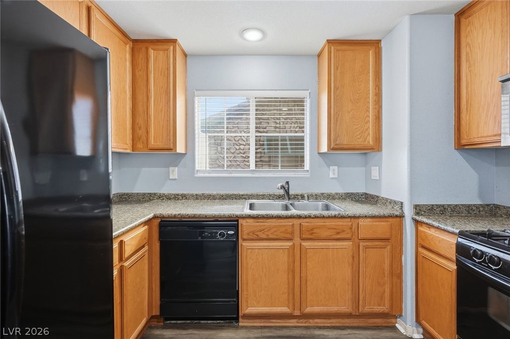 10478 Badger Ravine Street, Las Vegas, NV 89178 — photo 3