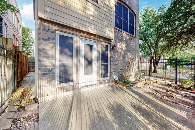4214 Gilbert Avenue, Dallas, TX 75219
