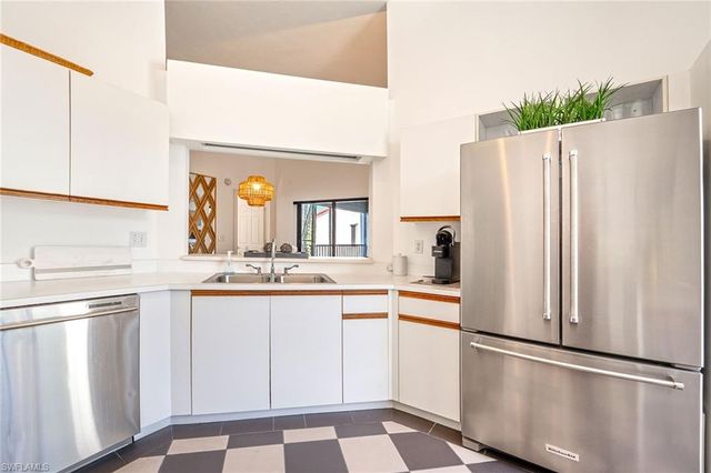 577 Beachwalk CIR R203, Naples, FL 34108
