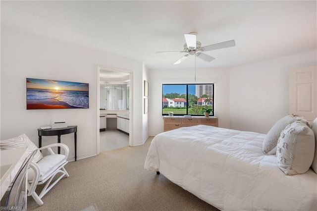 577 Beachwalk CIR R203, Naples, FL 34108