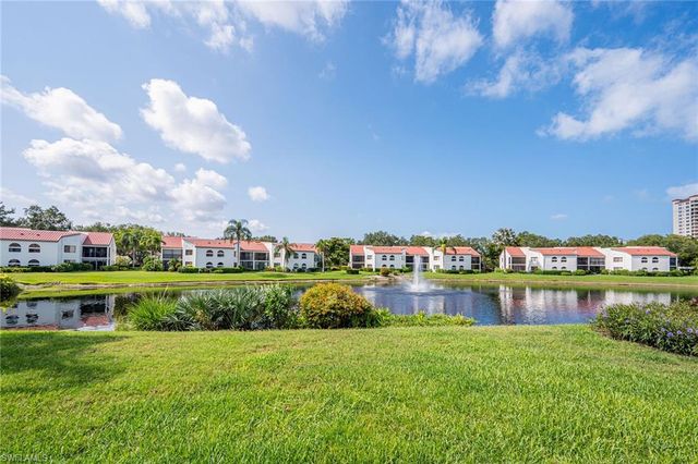577 Beachwalk CIR R203, Naples, FL 34108