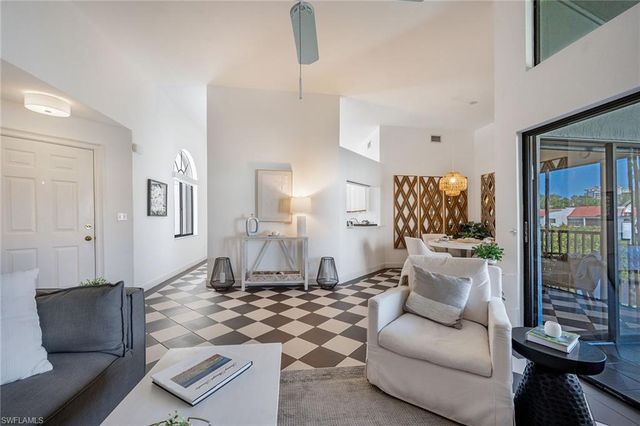 577 Beachwalk CIR R203, Naples, FL 34108