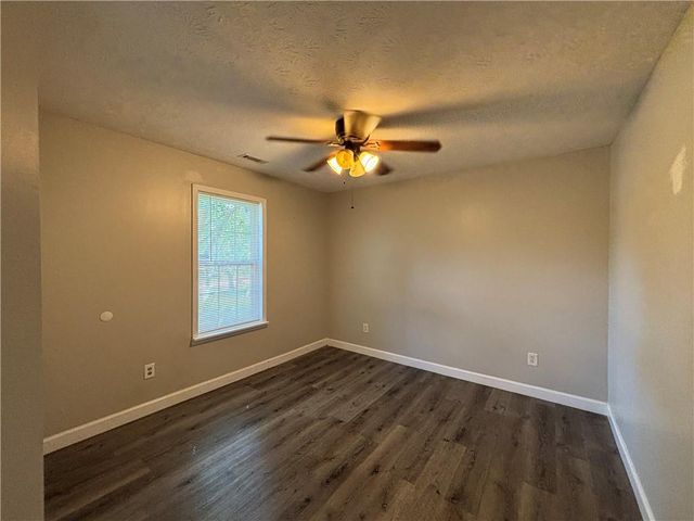 3720 Scotland Lane, Snellville, GA 30039