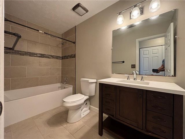 3720 Scotland Lane, Snellville, GA 30039