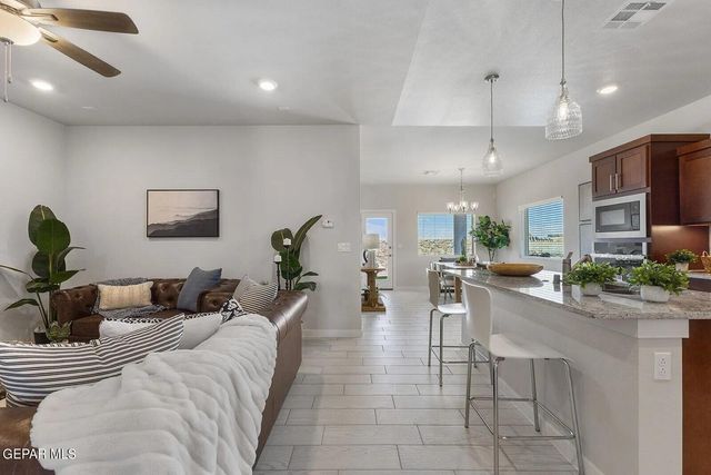 15220 Expectation Avenue, El Paso, TX 79938