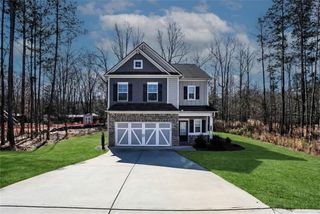 154 Laurel Cove Drive, Hoschton, GA 30548