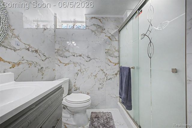 5524 Maple Street, Dearborn, MI 48126