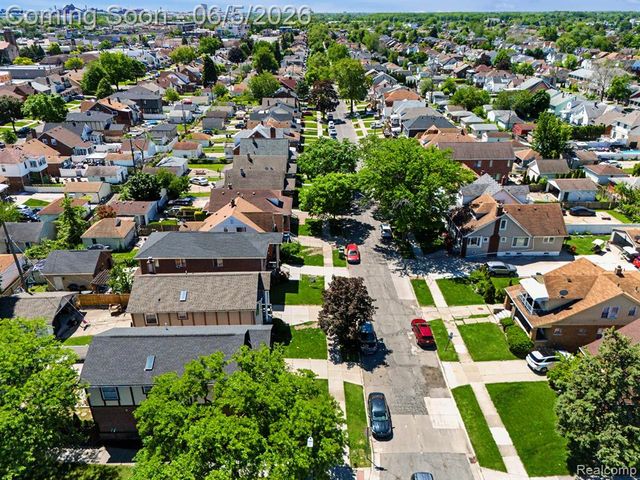 5524 Maple Street, Dearborn, MI 48126