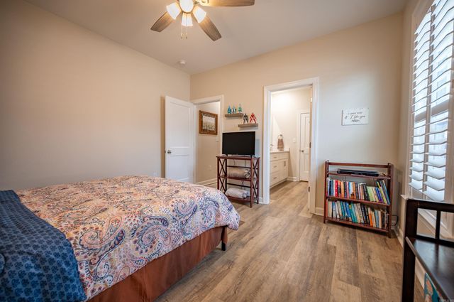 861 Oak Forest Circle, Sherwood, AR 72120