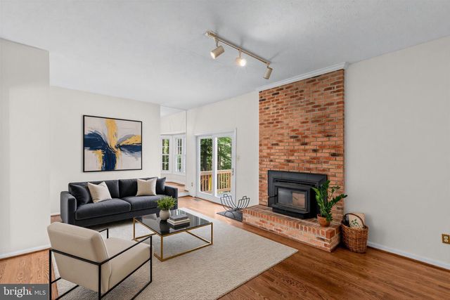 7492 DEVON LN, Manassas, VA 20112