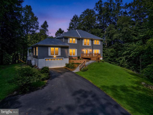 7492 DEVON LN, Manassas, VA 20112