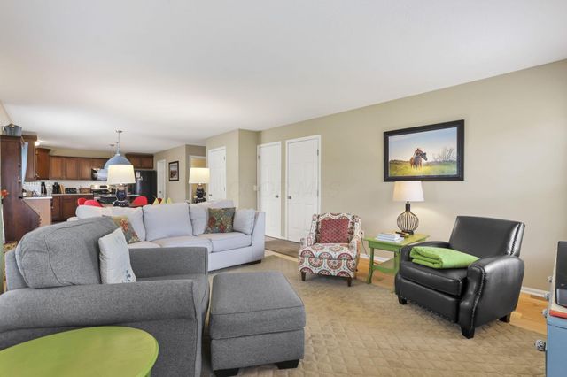 180 Cherrytree Lane, Commercial Point, OH 43116