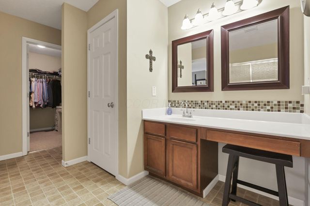 180 Cherrytree Lane, Commercial Point, OH 43116