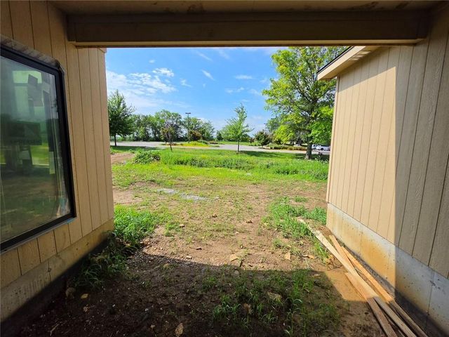 13044 S Constance Street, Olathe, KS 66062