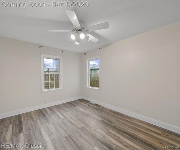 9083 Pittsfield Street, Commerce Twp, MI 48382