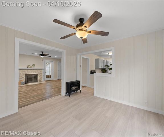 9083 Pittsfield Street, Commerce Twp, MI 48382