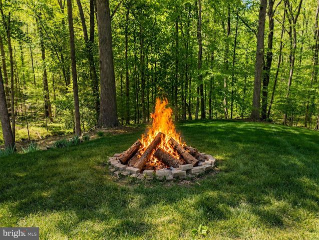 216 WALNUT CREEK RD, Huntingtown, MD 20639