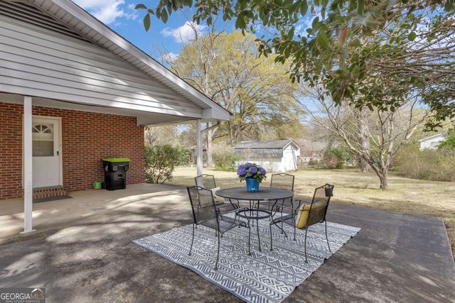 355 Circle Drive, Fayetteville, GA 30214