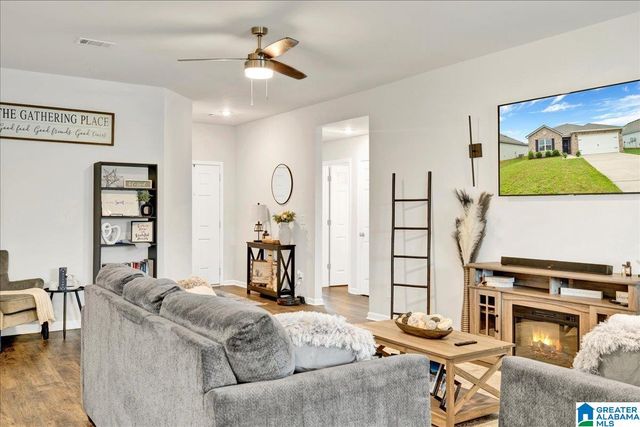 16426 NATCHEZ DRIVE, Moundville, AL 35474