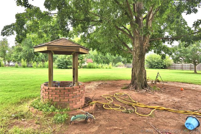 9478 E 137th Street S, Bixby, OK 74008