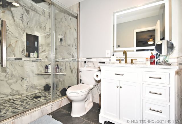 9478 E 137th Street S, Bixby, OK 74008