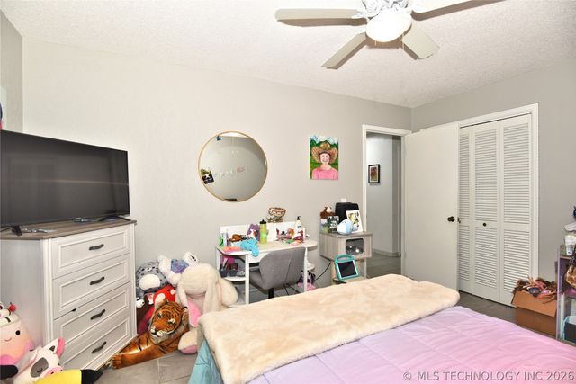 9478 E 137th Street S, Bixby, OK 74008