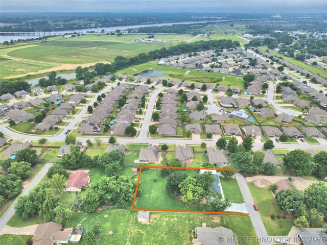 9478 E 137th Street S, Bixby, OK 74008