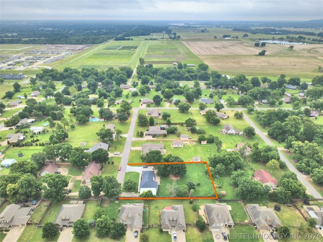 9478 E 137th Street S, Bixby, OK 74008