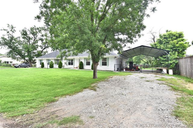 9478 E 137th Street S, Bixby, OK 74008